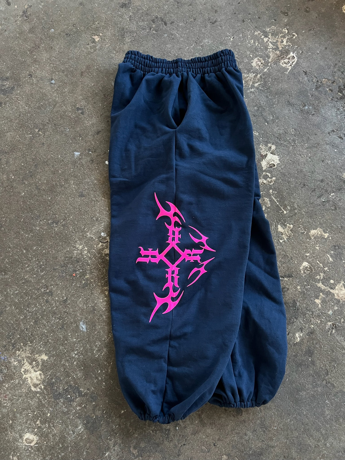 navy & pink baggy sweats